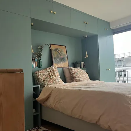 Apartment Spacious - Balcony Paris