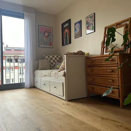 Spacious - Balcony Paris